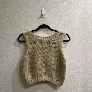 Steve Madden Gold Knit Sleeveless Sweater